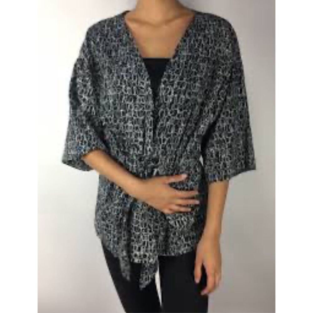 Skunkfunk France Green Fashion Sustainable Black and White Tie Front Kimono Jack